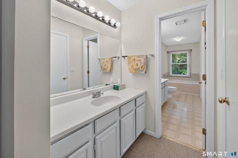 46 Fawn Ridge Lane Wilton CT 06897