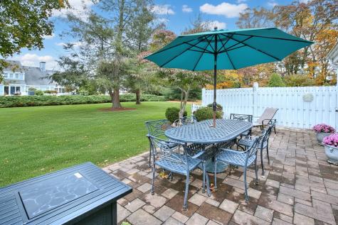 220 Lansdowne Westport CT 06880