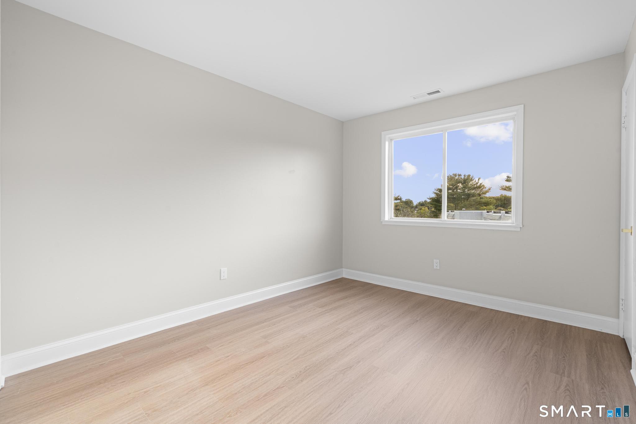 23 Birch Lane East Haven CT 06513