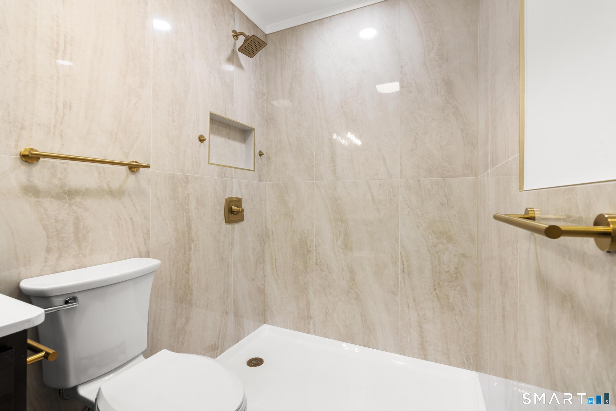 23 Birch Lane East Haven CT 06513