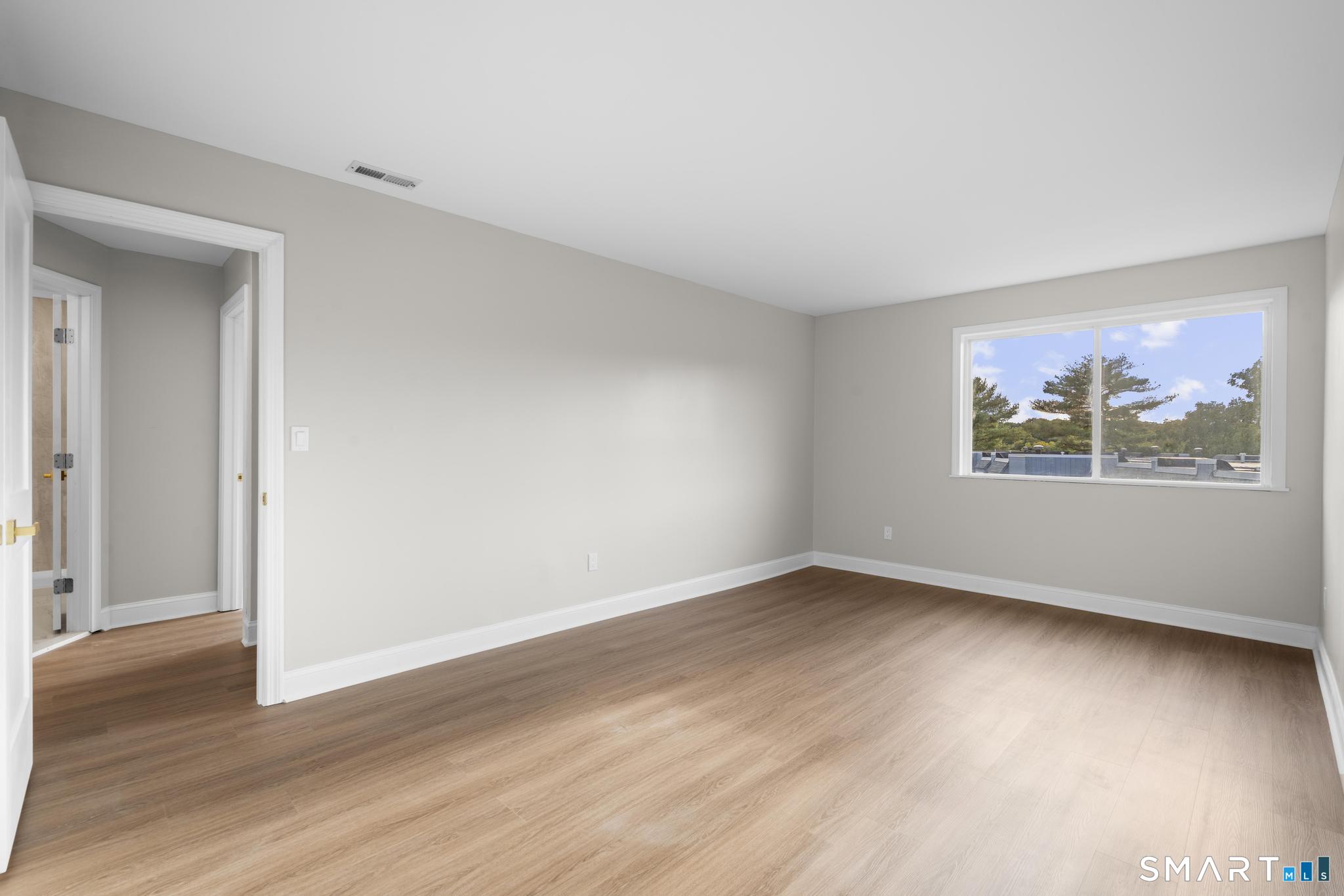 23 Birch Lane East Haven CT 06513