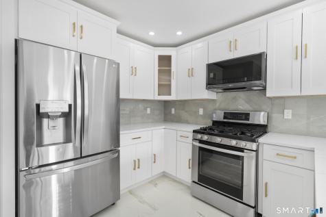 23 Birch Lane East Haven CT 06513
