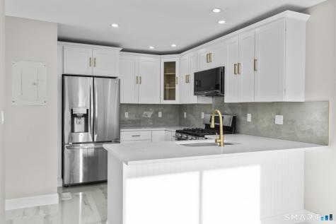 23 Birch Lane East Haven CT 06513