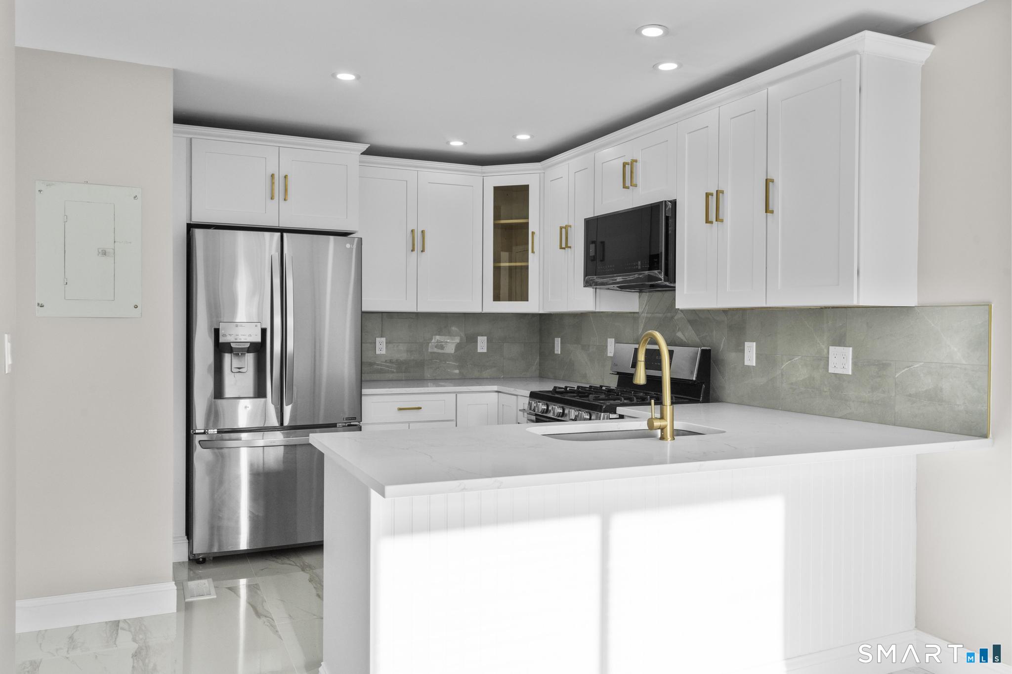 23 Birch Lane East Haven CT 06513