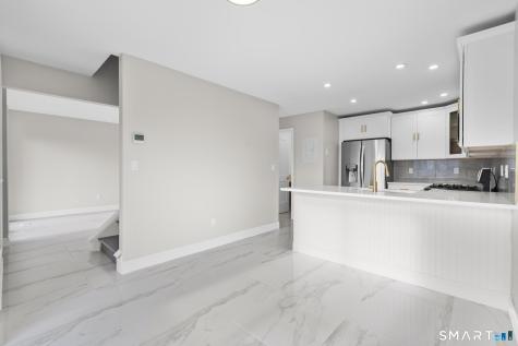 23 Birch Lane East Haven CT 06513