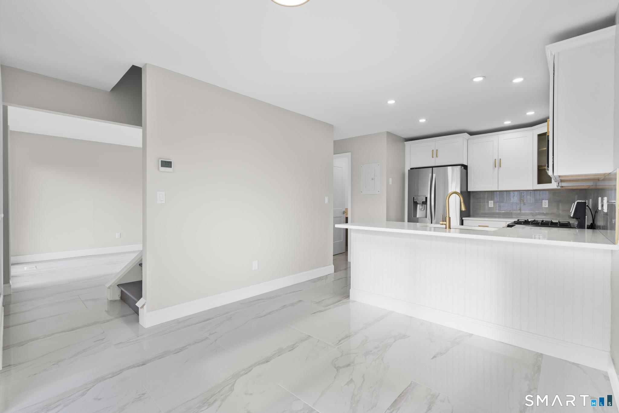 23 Birch Lane East Haven CT 06513