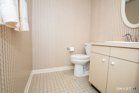 1301 Metacomet Drive Meriden CT 06450