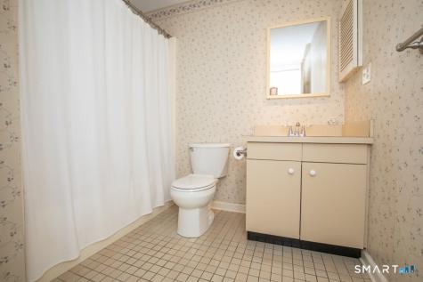 1301 Metacomet Drive Meriden CT 06450