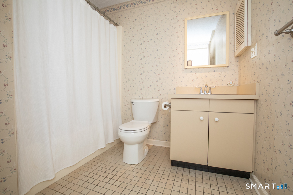 1301 Metacomet Drive Meriden CT 06450
