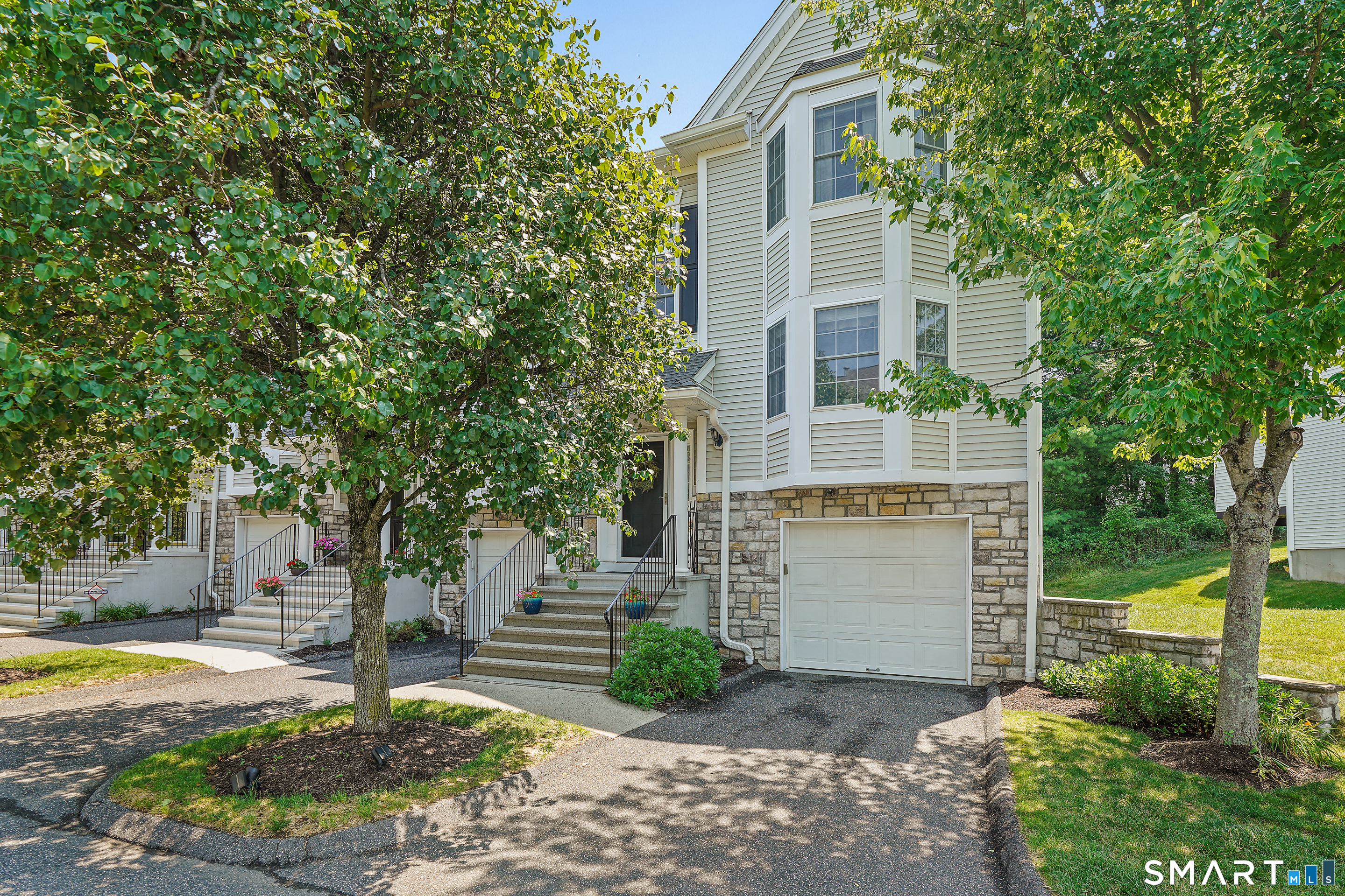 1006 Hancock Drive Danbury CT 06811