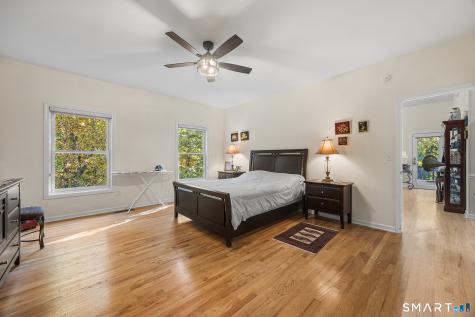 73 Summerfield Gardens Shelton CT 06484