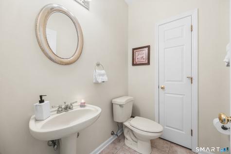 73 Summerfield Gardens Shelton CT 06484