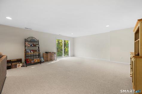 73 Summerfield Gardens Shelton CT 06484