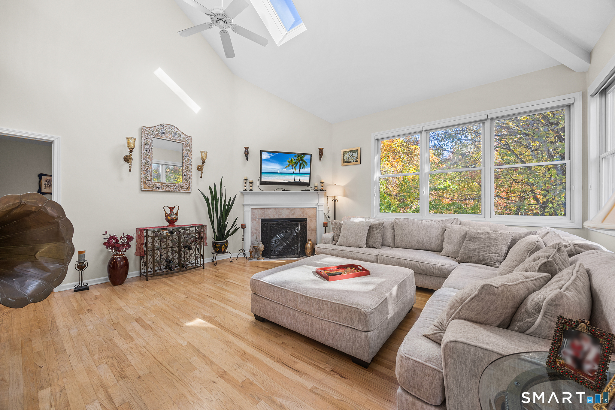 73 Summerfield Gardens Shelton CT 06484
