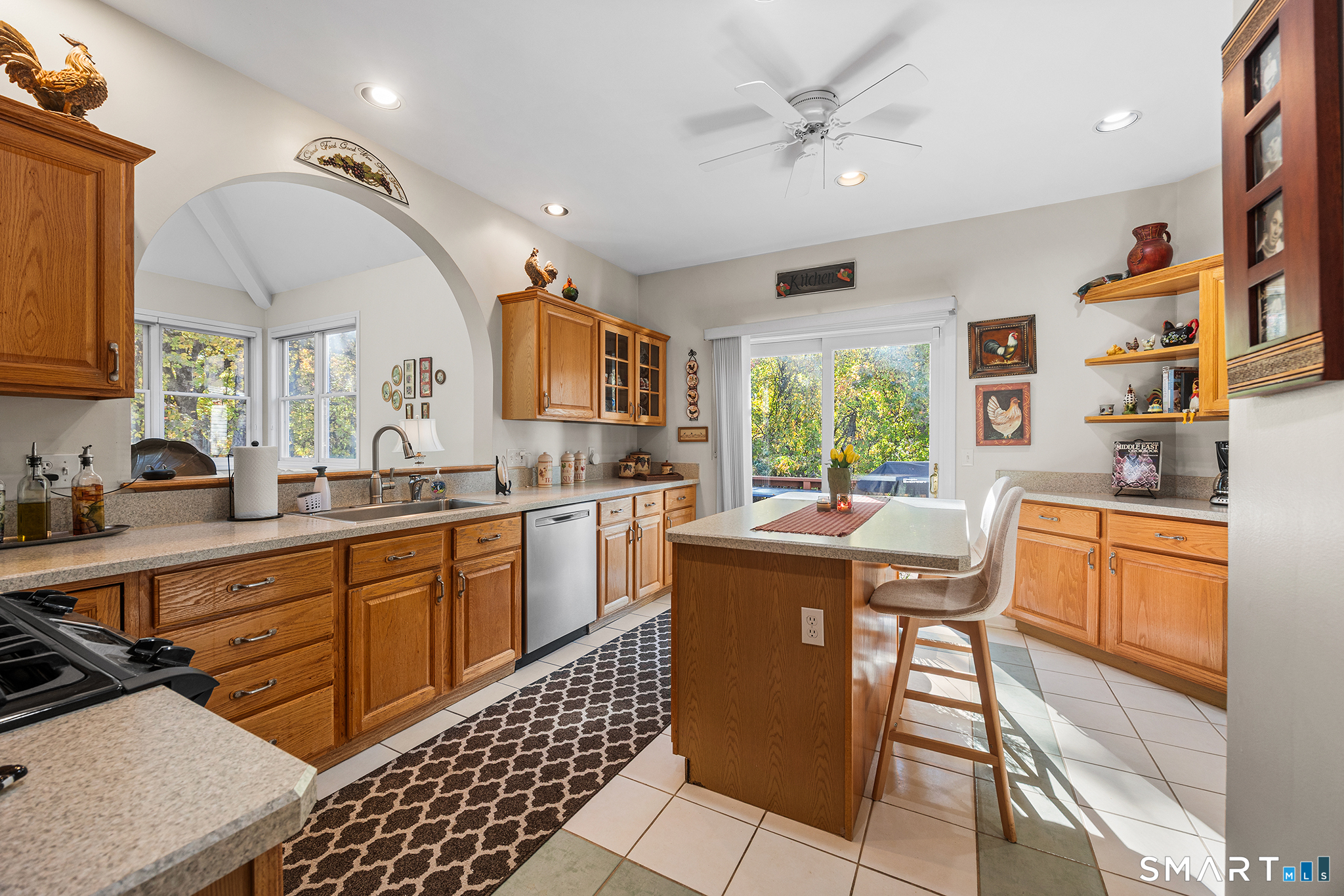 73 Summerfield Gardens Shelton CT 06484