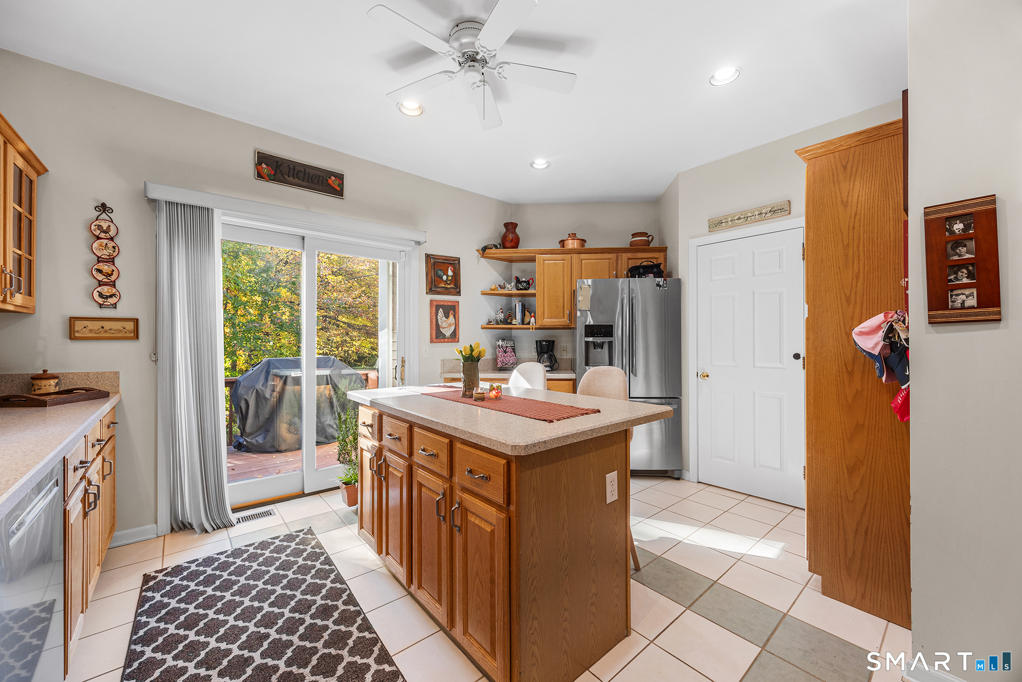 73 Summerfield Gardens Shelton CT 06484