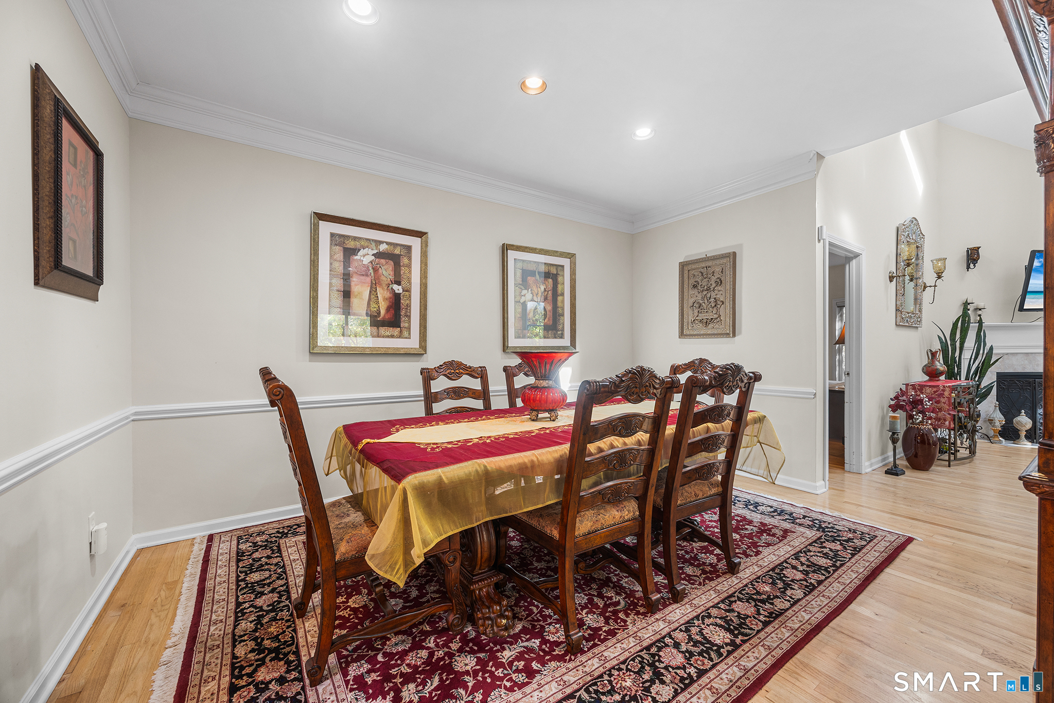 73 Summerfield Gardens Shelton CT 06484