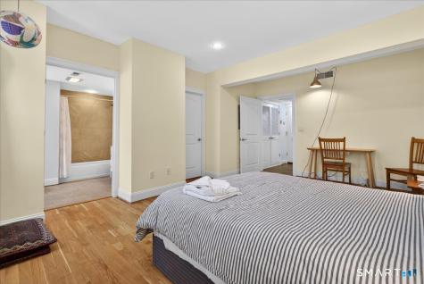 629 Chapel Street New Haven CT 06511