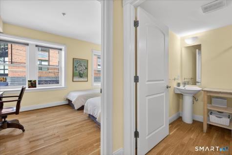 629 Chapel Street New Haven CT 06511