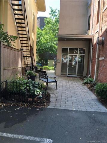 629 Chapel Street New Haven CT 06511