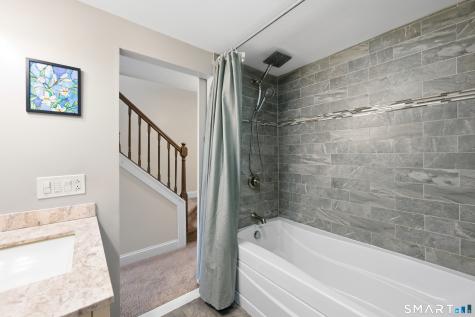 27 Rising Trail Court Middletown CT 06457