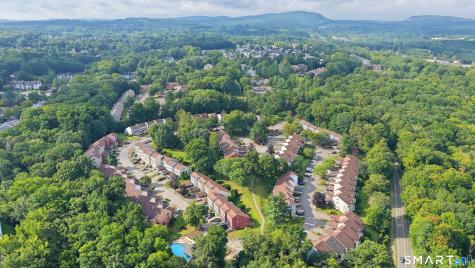27 Rising Trail Court Middletown CT 06457