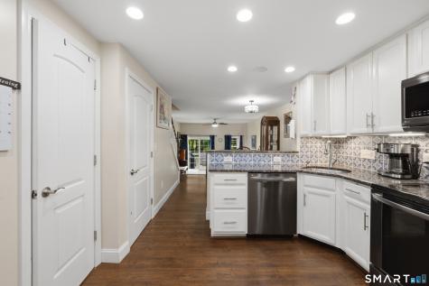 27 Rising Trail Court Middletown CT 06457