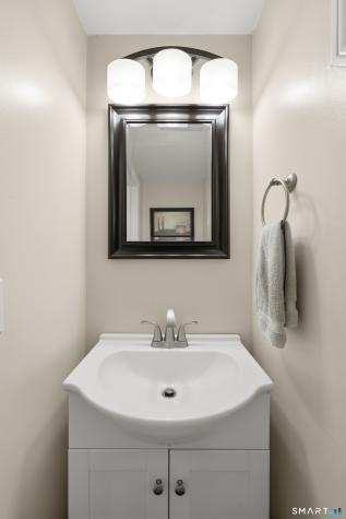 27 Rising Trail Court Middletown CT 06457