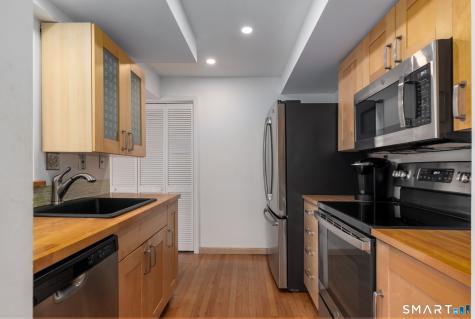 108 Sandpiper Crescent Milford CT 06460