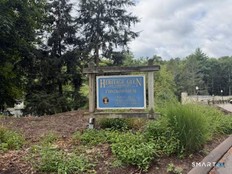 129 Library Lane Simsbury CT 06070