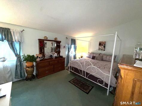 3269 East Main Street Waterbury CT 06705