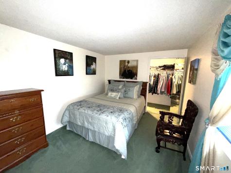 3269 East Main Street Waterbury CT 06705
