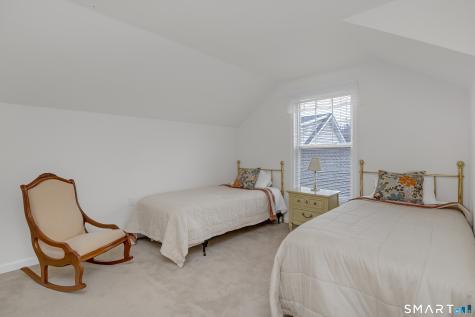 9 Pear Orchard Road Portland CT 06480
