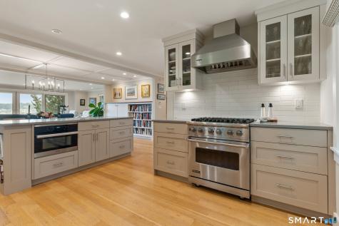 39 Castle Rock Street Branford CT 06405