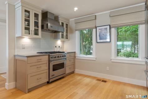 39 Castle Rock Street Branford CT 06405