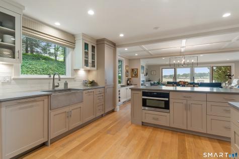 39 Castle Rock Street Branford CT 06405