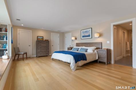 39 Castle Rock Street Branford CT 06405