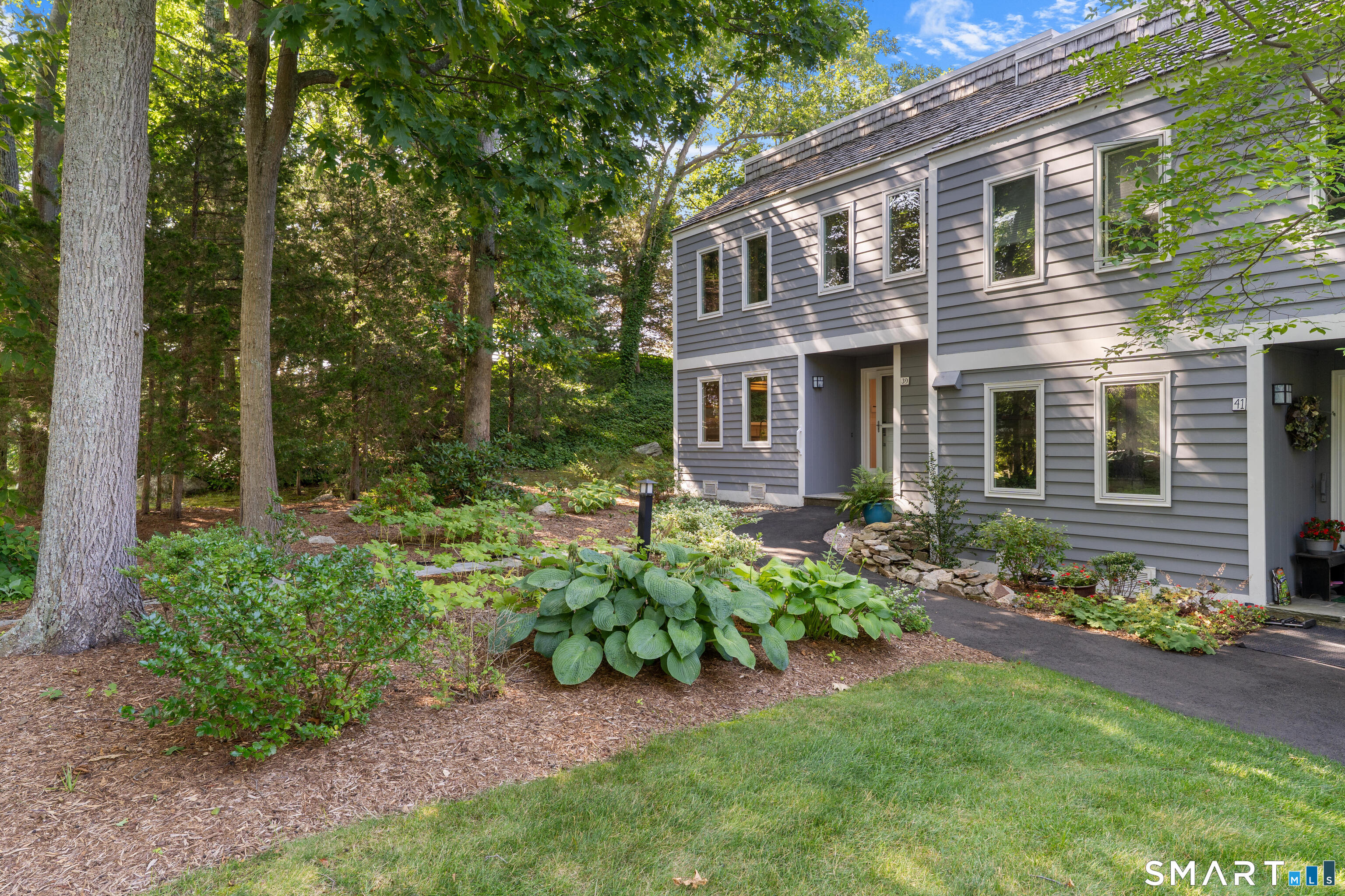 39 Castle Rock Street Branford CT 06405