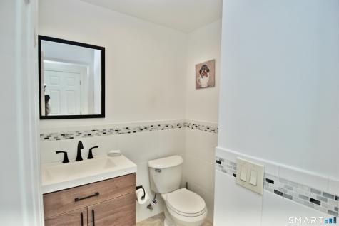 109 Greens Loop Cheshire CT 06410