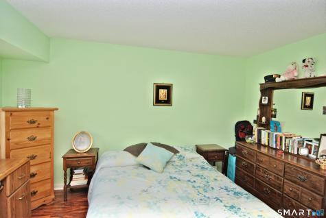 109 Greens Loop Cheshire CT 06410
