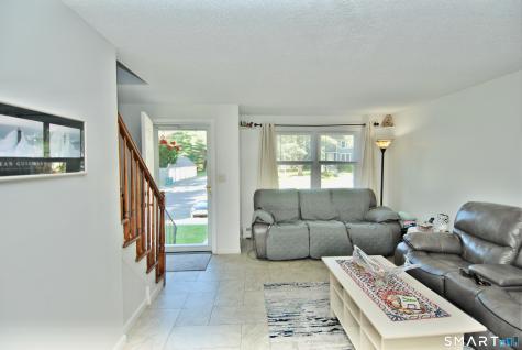 109 Greens Loop Cheshire CT 06410