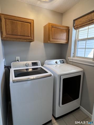 10 Dibble Hollow Lane Windsor Locks CT 06096