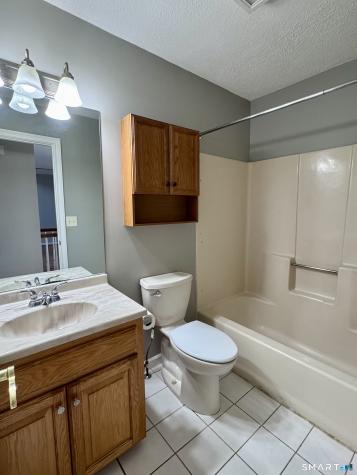 10 Dibble Hollow Lane Windsor Locks CT 06096
