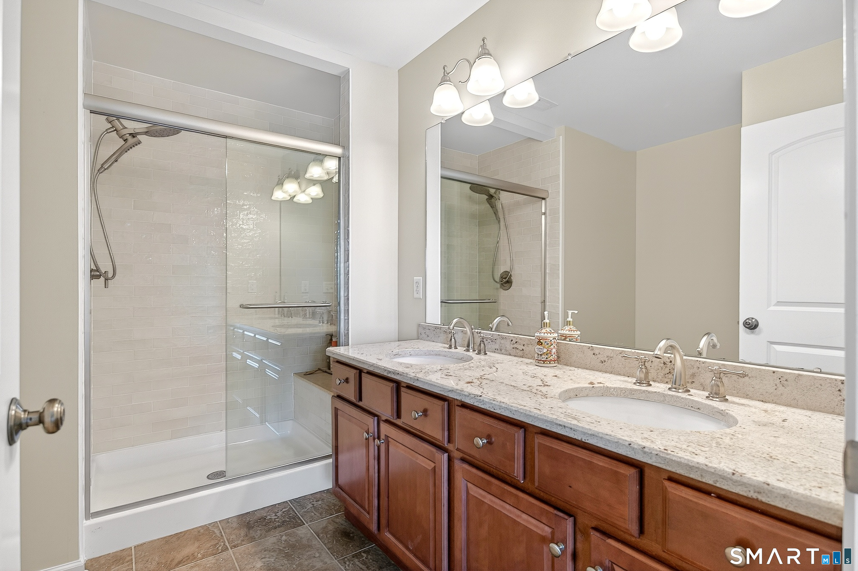 22 Caldwell Terrace Danbury CT 06810