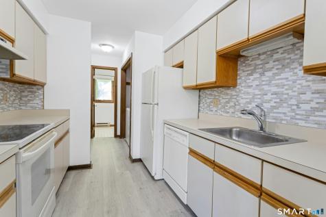 18 Twin Oaks New Milford CT 06776