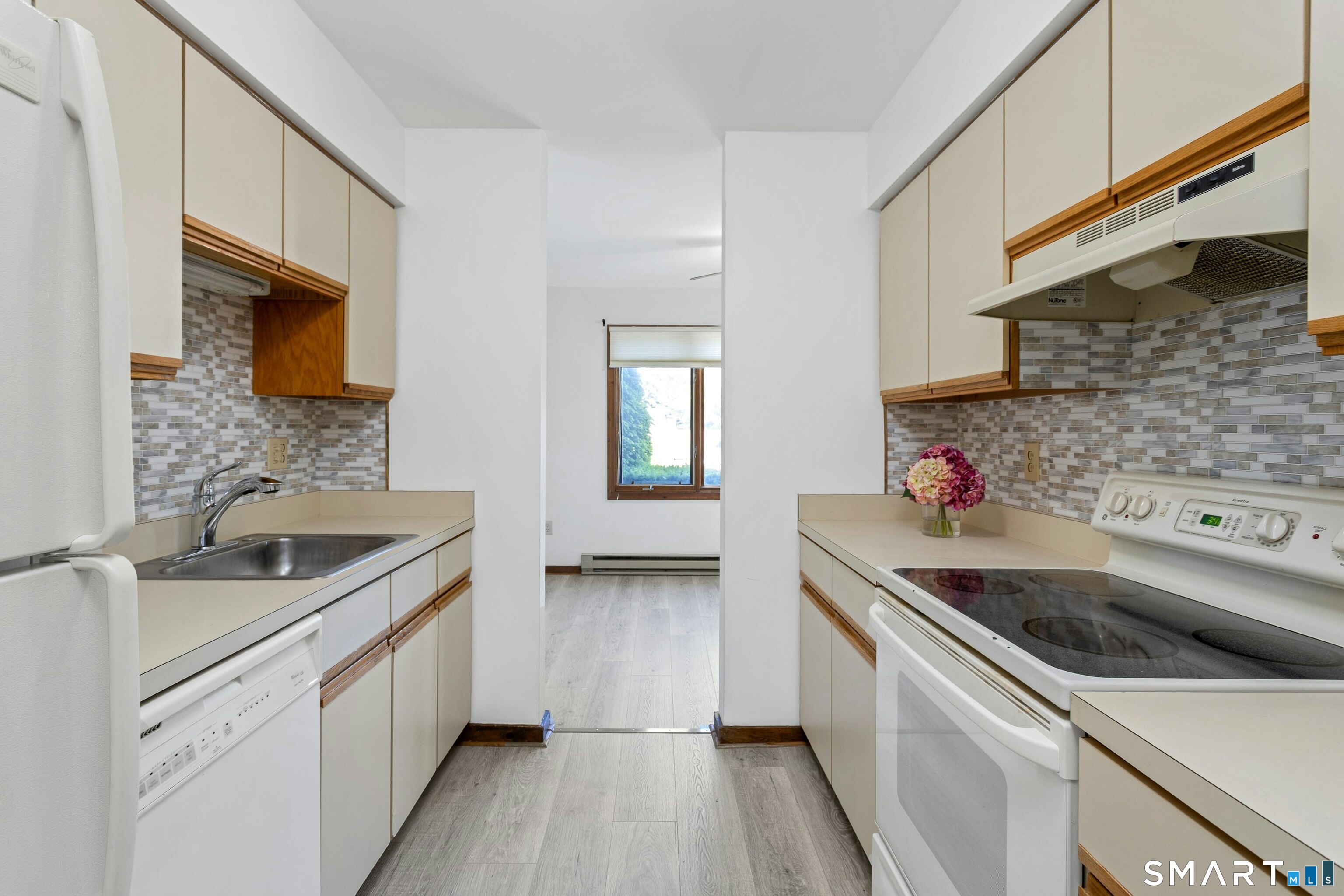 18 Twin Oaks New Milford CT 06776