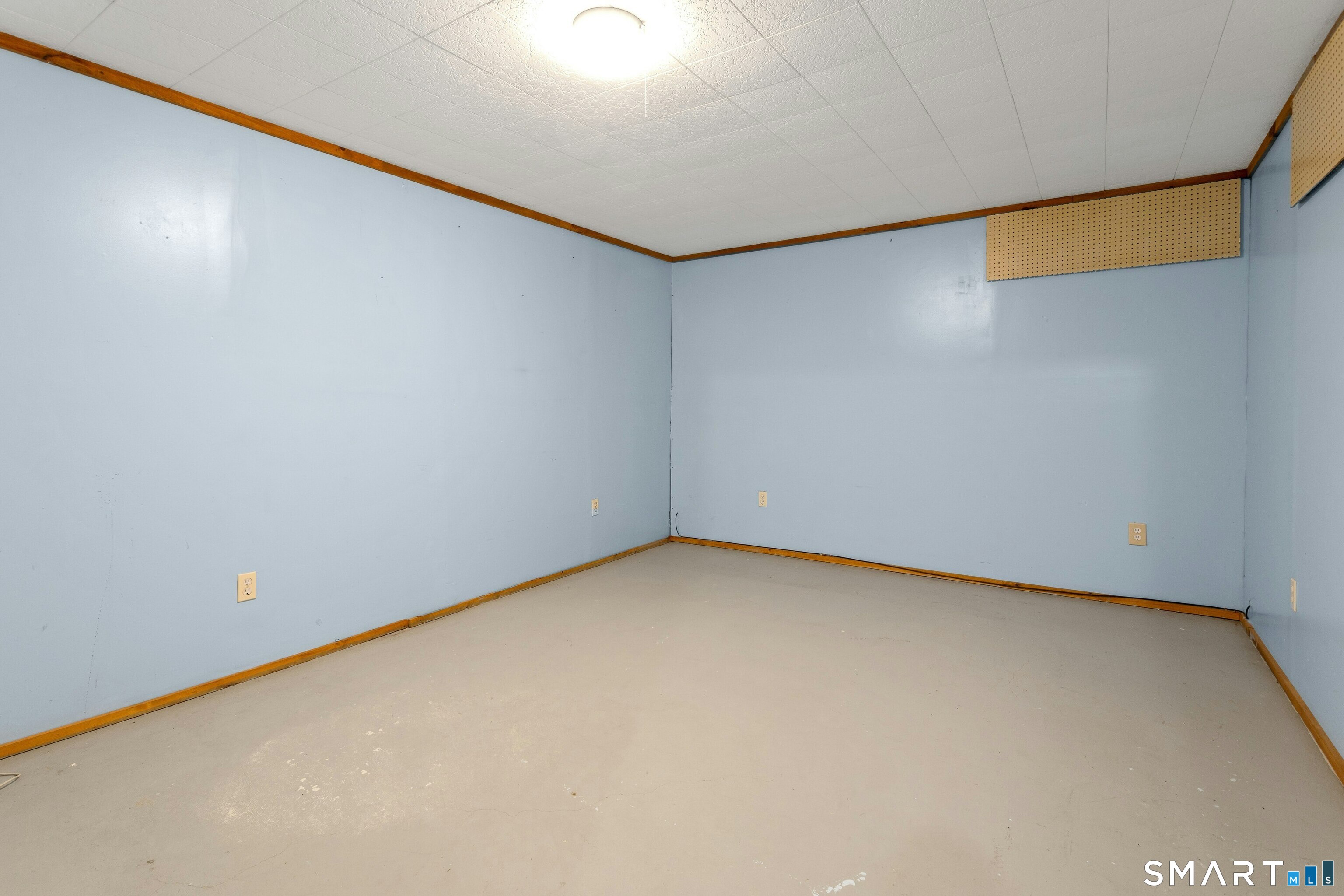 18 Twin Oaks New Milford CT 06776