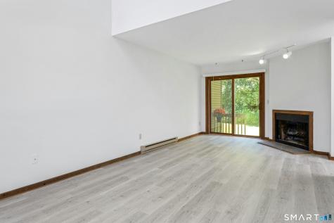 18 Twin Oaks New Milford CT 06776