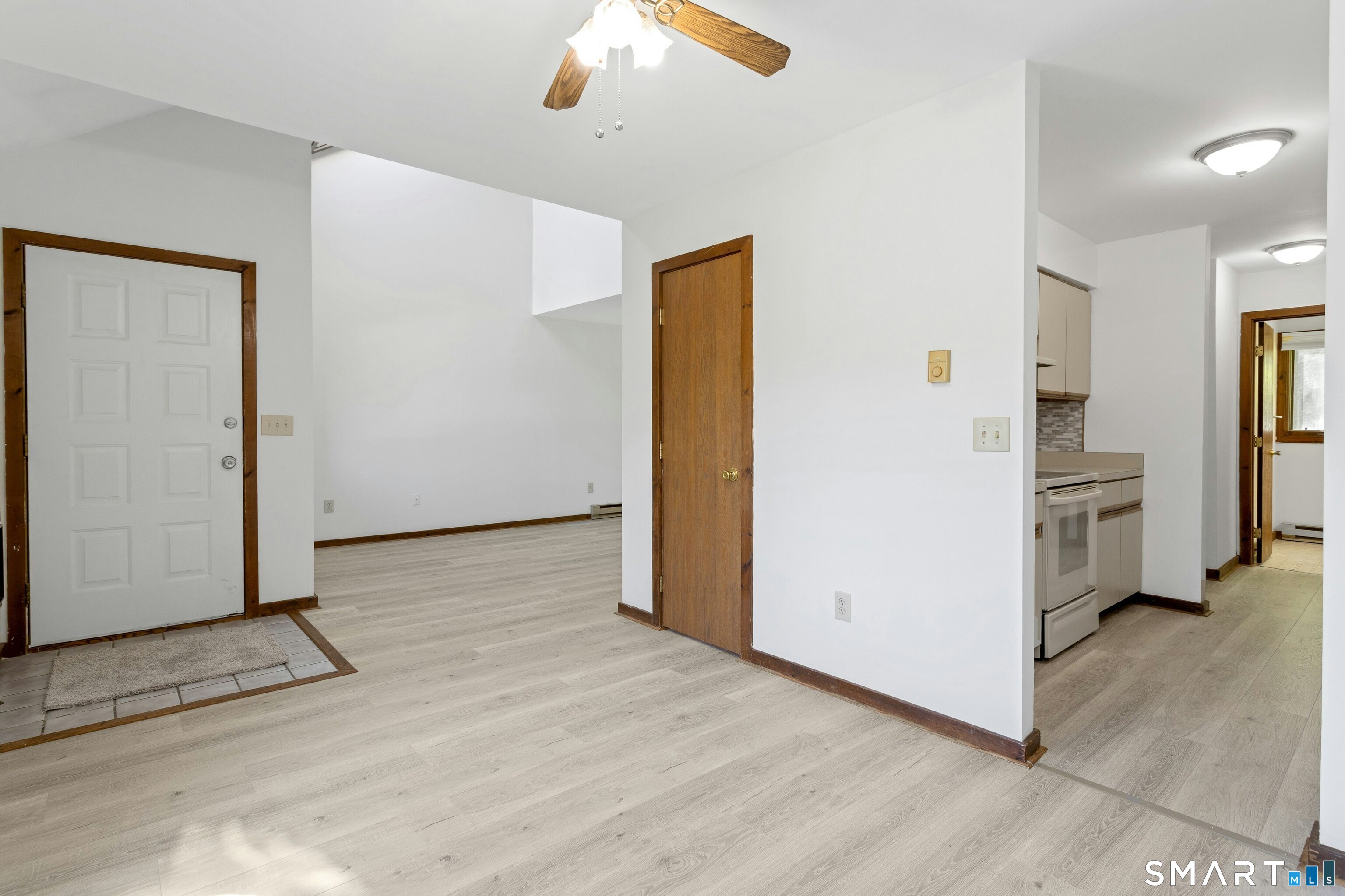 18 Twin Oaks New Milford CT 06776