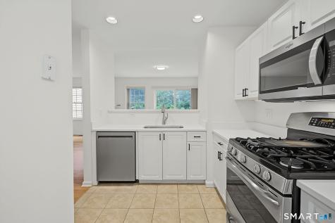 2005 Heartwood Lane Danbury CT 06811